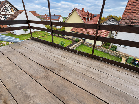 Balkon_mit_Dorfblick