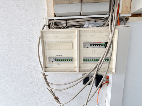 Neue Elektroverteilung_im_Detail