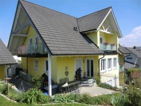 Jakob Immobilien oHG in Untersteinach