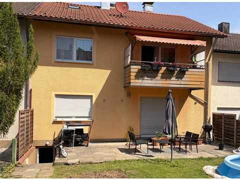 Reihenmittelhaus kaufen in Waiblingen, 228 m² Grundstück, 124 m² Wohnfläche, 6 Zimmer