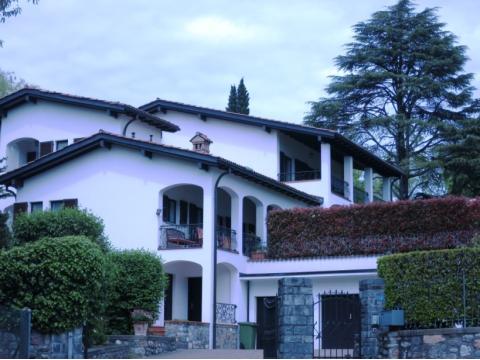 Villa kaufen in Stabio, mit Garage, mit Stellplatz, 2.200 m² Grundstück, 450 m² Wohnfläche, 11 Zimmer