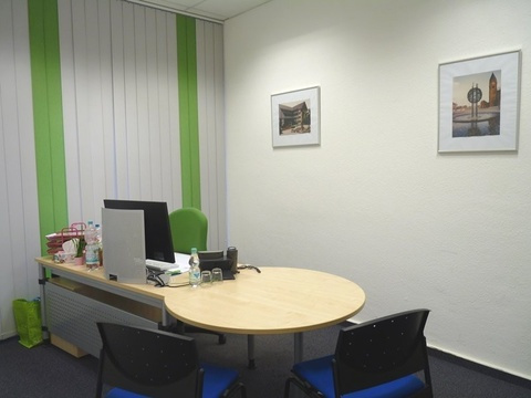 separates Büro/Besprechungsra