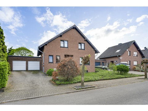 Einfamilienhaus kaufen in Gangelt, 821 m² Grundstück, 151 m² Wohnfläche, 4 Zimmer
