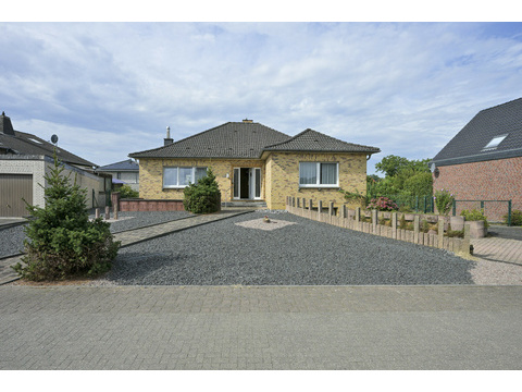 Haus kaufen in Waldfeucht, 1.517 m² Grundstück, 123,71 m² Wohnfläche, 4 Zimmer