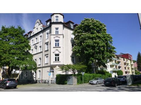 Etagenwohnung kaufen in München, 90 m² Wohnfläche, 3 Zimmer