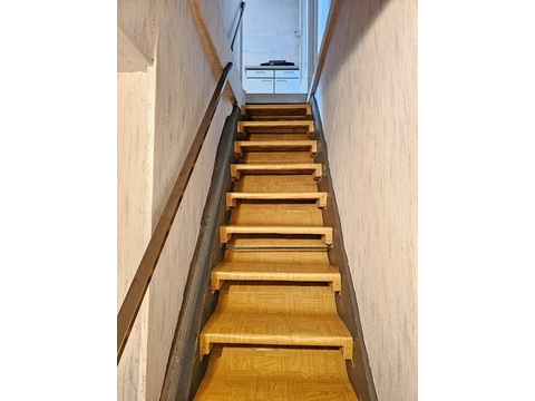 Treppenabgang zum UG/Keller