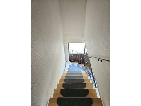 Eingang zur Wohnung OG