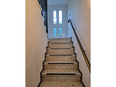 Treppe UG zum Hauseingang