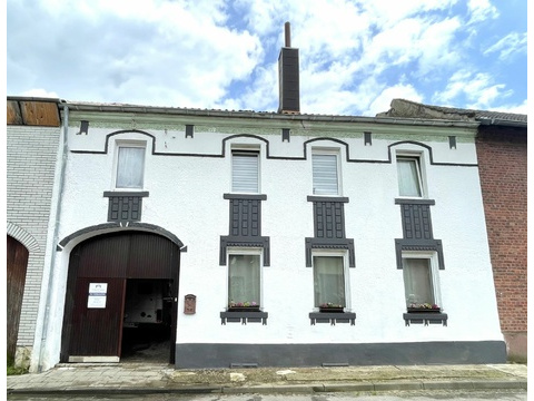 Einfamilienhaus kaufen in Linnich, mit Garage, mit Stellplatz, 301 m² Grundstück, 150 m² Wohnfläche, 6 Zimmer
