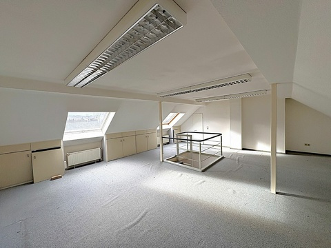 Maisonette- Wohnung kaufen in Aachen, mit Stellplatz, 100 m² Wohnfläche, 4 Zimmer