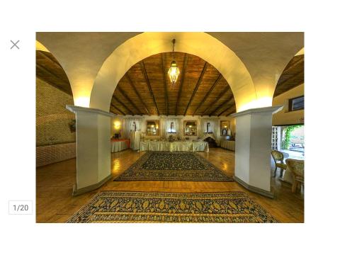 Villa kaufen, mit Garage, mit Stellplatz, 25.000 m² Grundstück, 1.100 m² Wohnfläche, 13 Zimmer