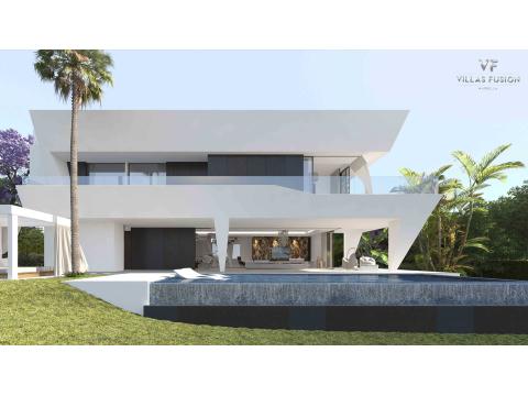 Villa kaufen in Estepona, 840 m² Grundstück, 850 m² Wohnfläche, 4 Zimmer