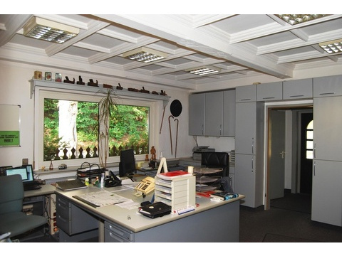 Büros im Vorderhaus