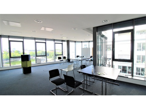 Bürofläche mieten, pachten in Köln, mit Garage, 2.178 m² Bürofläche