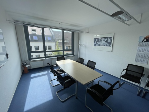 Bürofläche mieten, pachten in Köln, mit Stellplatz, 273 m² Bürofläche