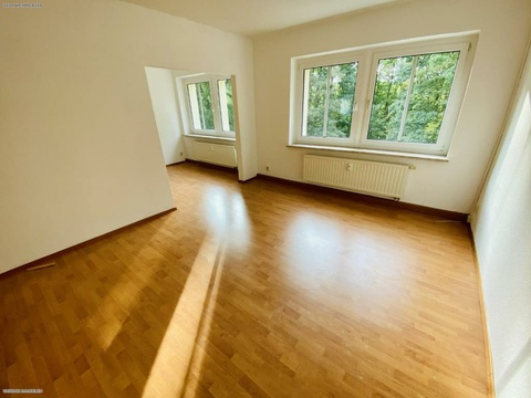 Etagenwohnung mieten in Gera, mit Stellplatz, 76,11 m² Wohnfläche, 3 Zimmer