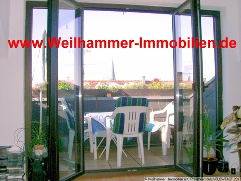 zum Balkon