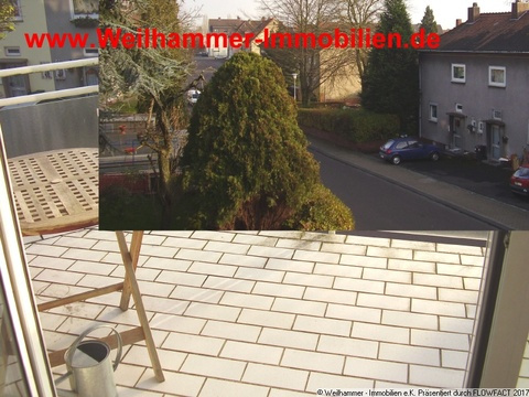 Balkon mit Straßenansicht