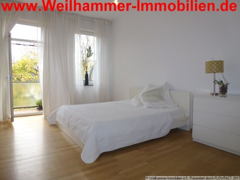 schlafem mit Ausgang zum Balkon