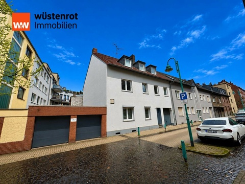 Mehrfamilienhaus kaufen in Duisburg, 238 m² Grundstück, 220 m² Wohnfläche, 9 Zimmer