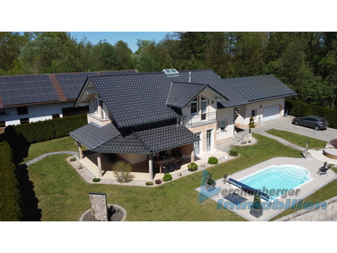 Einfamilienhaus kaufen in Stephansposching, mit Garage, 2.856 m² Grundstück, 199,19 m² Wohnfläche, 7 Zimmer