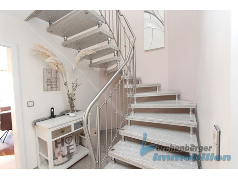 Offene Treppe zum OG