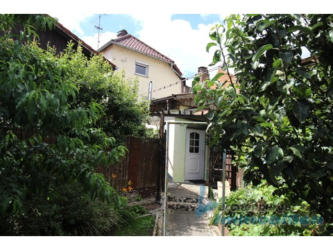 Haus kaufen in Eichendorf, mit Garage, 347 m² Grundstück, 125 m² Wohnfläche, 6 Zimmer
