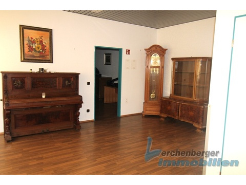 Erdgeschosswohnung mieten in Simbach, mit Stellplatz, 180 m² Wohnfläche, 5 Zimmer