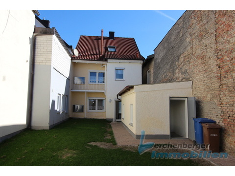 Einfamilienhaus kaufen in Plattling, 220 m² Grundstück, 130 m² Wohnfläche, 5 Zimmer