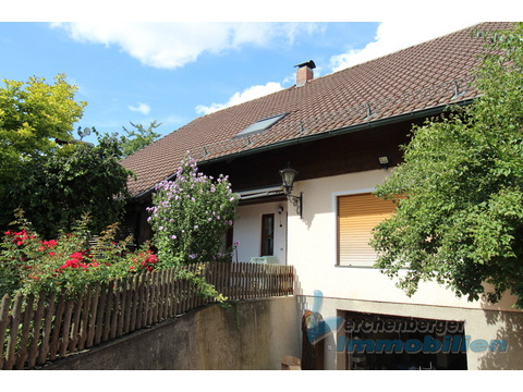 Einfamilienhaus kaufen in Niederviehbach, mit Garage, 870 m² Grundstück, 205 m² Wohnfläche, 7 Zimmer