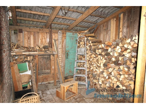 Holzschuppen.jpg