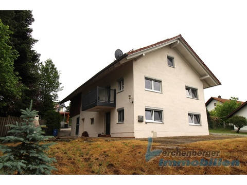 Einfamilienhaus kaufen in Eichendorf, mit Garage, 700 m² Grundstück, 155 m² Wohnfläche, 6 Zimmer