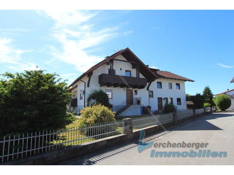 Mehrfamilienhaus kaufen in Offenberg, mit Garage, 837 m² Grundstück, 250 m² Wohnfläche, 10 Zimmer