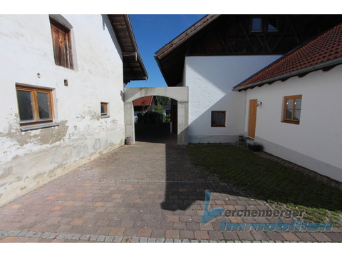 Zufahrt zum Innenhof