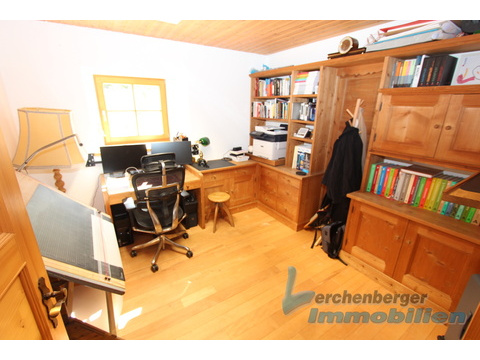 Büro EG