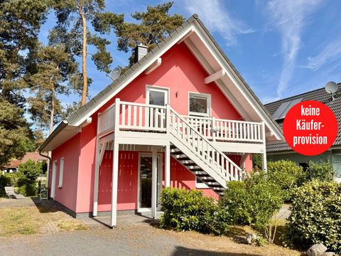 Ferienhaus kaufen in Röbel/Müritz, mit Stellplatz, 353 m² Grundstück, 125 m² Wohnfläche, 6 Zimmer