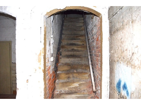 remise-eg-treppe-ueber-garage