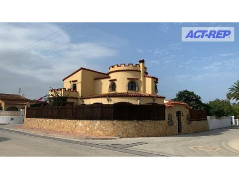 Villa kaufen in Els Poblets, 398 m² Grundstück, 171 m² Wohnfläche, 4 Zimmer