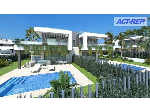 Doppelhaushälfte kaufen in Torrevieja, 366 m² Grundstück, 261 m² Wohnfläche, 4 Zimmer
