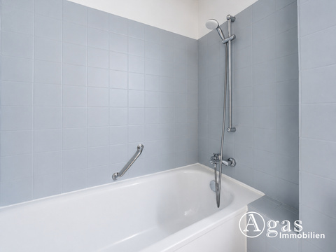 Badezimmer Ansicht 1