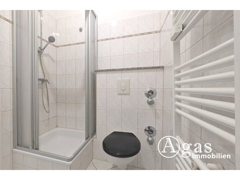 Badezimmer Ansicht 1