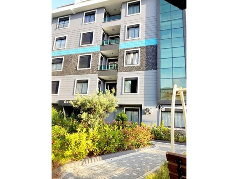 Etagenwohnung kaufen in Alanya, mit Stellplatz, 207 m² Wohnfläche, 6 Zimmer