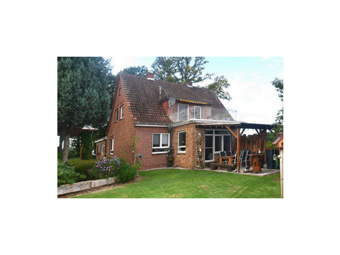 Einfamilienhaus kaufen in Twistringen, mit Garage, 3.472 m² Grundstück, 205 m² Wohnfläche, 6 Zimmer