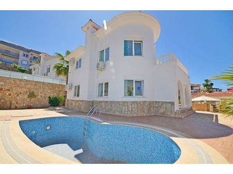Villa kaufen in Kargıcak, mit Stellplatz, 350 m² Grundstück, 250 m² Wohnfläche, 3 Zimmer