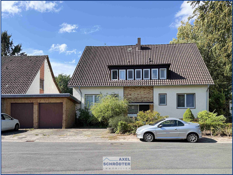 Mehrfamilienhaus kaufen in Celle, mit Garage, mit Stellplatz, 1.017 m² Grundstück, 209 m² Wohnfläche, 8 Zimmer