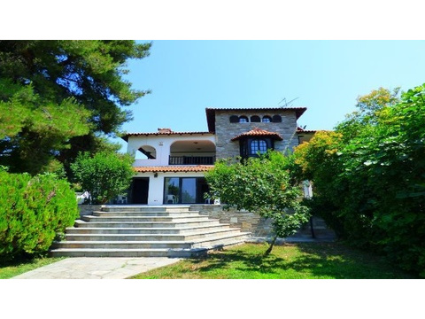 Villa kaufen in Néa Kallikrátia, 1.800 m² Grundstück, 500 m² Wohnfläche, 20 Zimmer