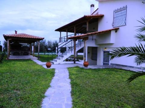 Villa kaufen in Nea Plagia, mit Stellplatz, 500 m² Grundstück, 100 m² Wohnfläche, 8 Zimmer