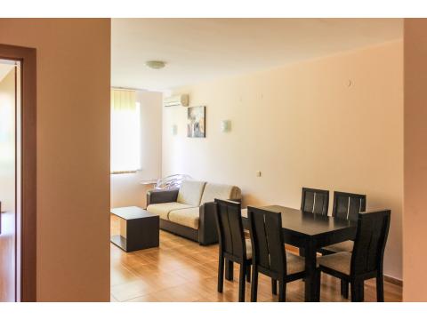 Erdgeschosswohnung kaufen in Sweti Wlas, mit Garage, mit Stellplatz, 72,3 m² Wohnfläche, 2 Zimmer