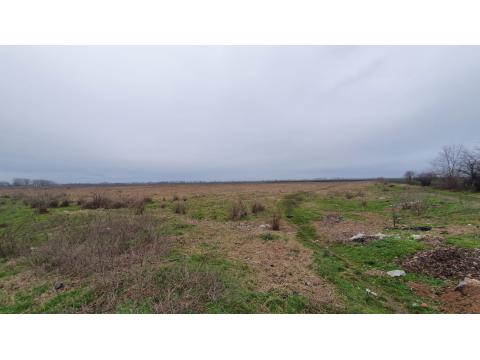 Industriegrundstück kaufen in Afumați, 104.800 m² Grundstück