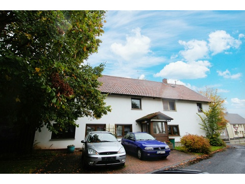 Mehrfamilienhaus kaufen in Freiensteinau, 1.369 m² Grundstück, 285 m² Wohnfläche, 9 Zimmer
